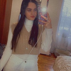 Meet your Posher, Ayala